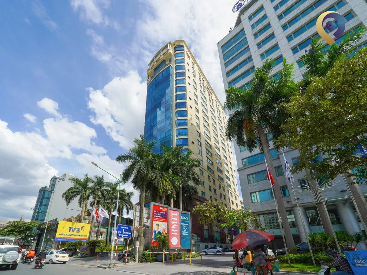 Toàn cảnh tòa nhà VIT Tower nhìn từ đường Kim Mã
